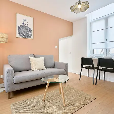 One-bedroom In The Heart Of Croix. * Croix