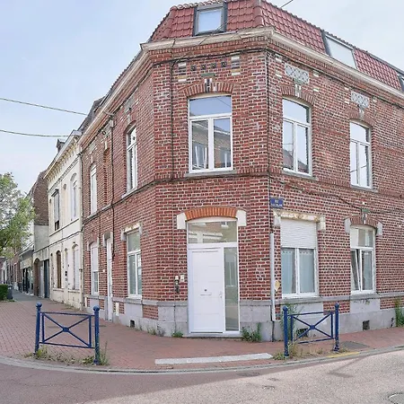 One-bedroom In The Heart Of Croix. * Croix